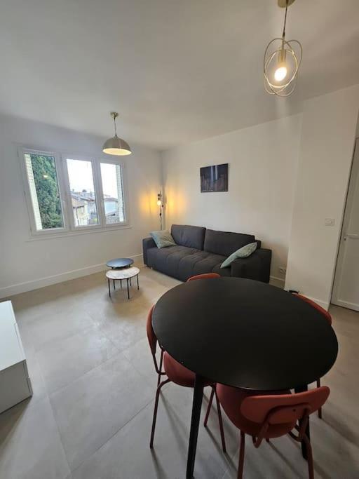 Апартаменты T 2 Lumineux Drome Des Collines Chateauneuf-de-Galaure Экстерьер фото